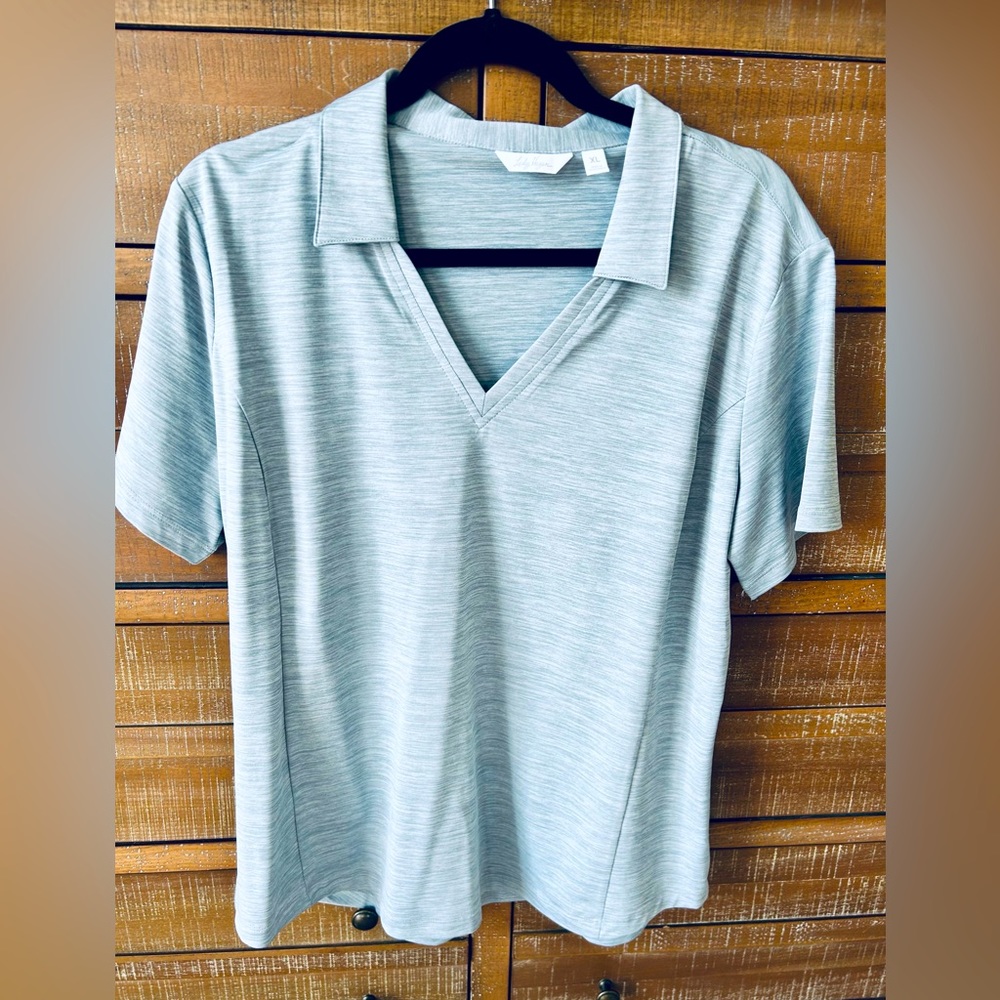 Lady Hagen Women’s Golf top. Never worn-NWOT. Size XL.